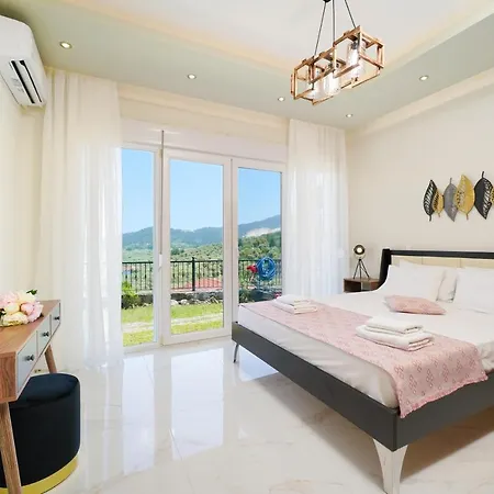 Вилла Valia Calda