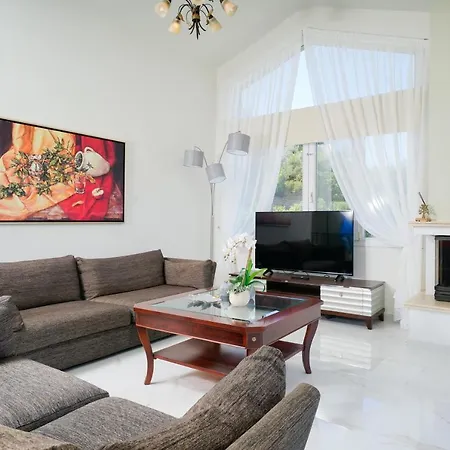 Valia Calda Тасос